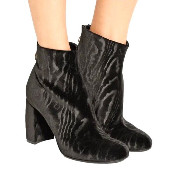 Anthropologie 8 Louise et Cie Velvet Burnout Ankle Boots Zebra Pattern Black 38 - Picture 1 of 8